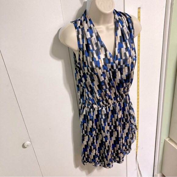 White House Black Market Sleeveless Geometric Wrap A Line Flowy Dress Size 6 - Picture 4 of 15